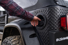 Load image into Gallery viewer, Bushwacker 97-06 Jeep Wrangler Trail Armor Rear Corners - Black